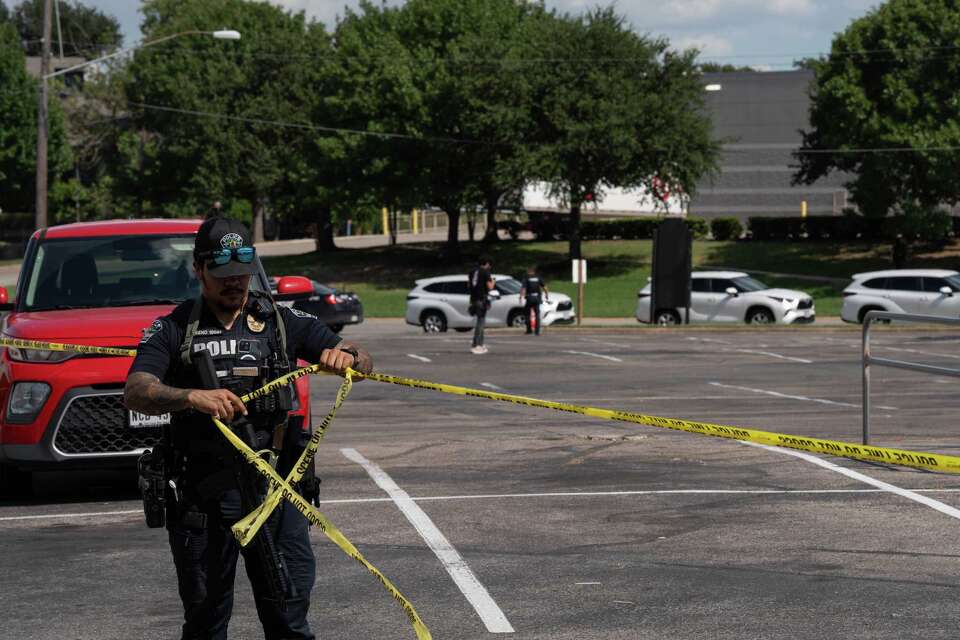 3 killed in North Austin Target shooting: See photos from the scene