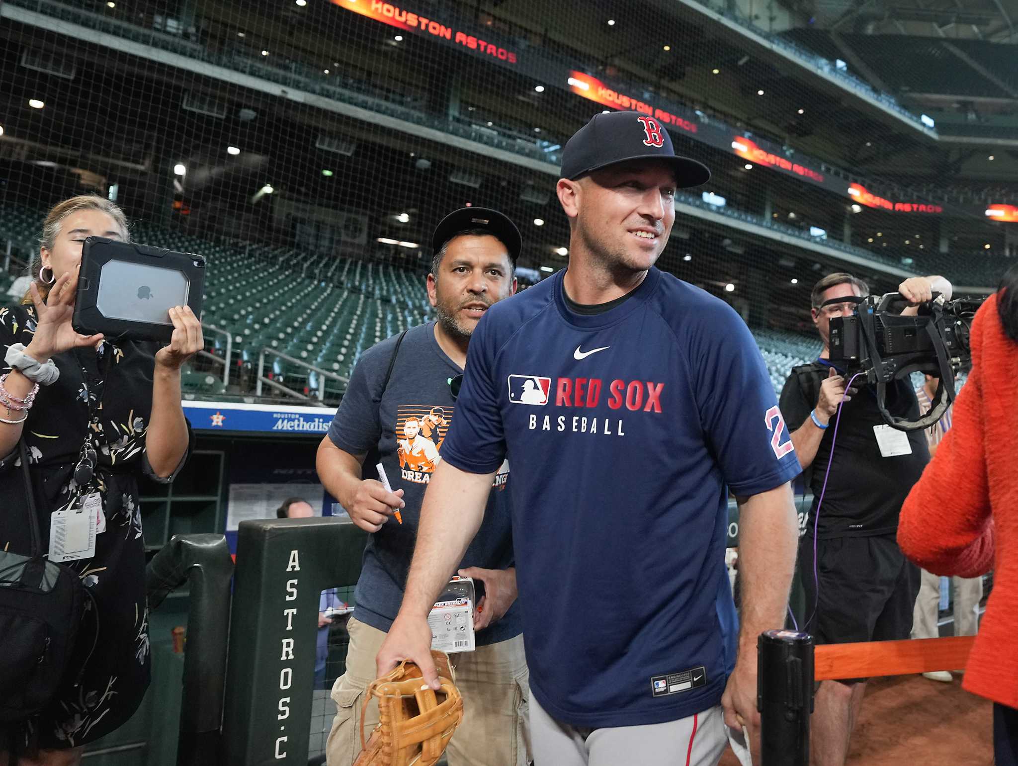 Alex Bregman returns, gets a Whataburger and homers against Astros