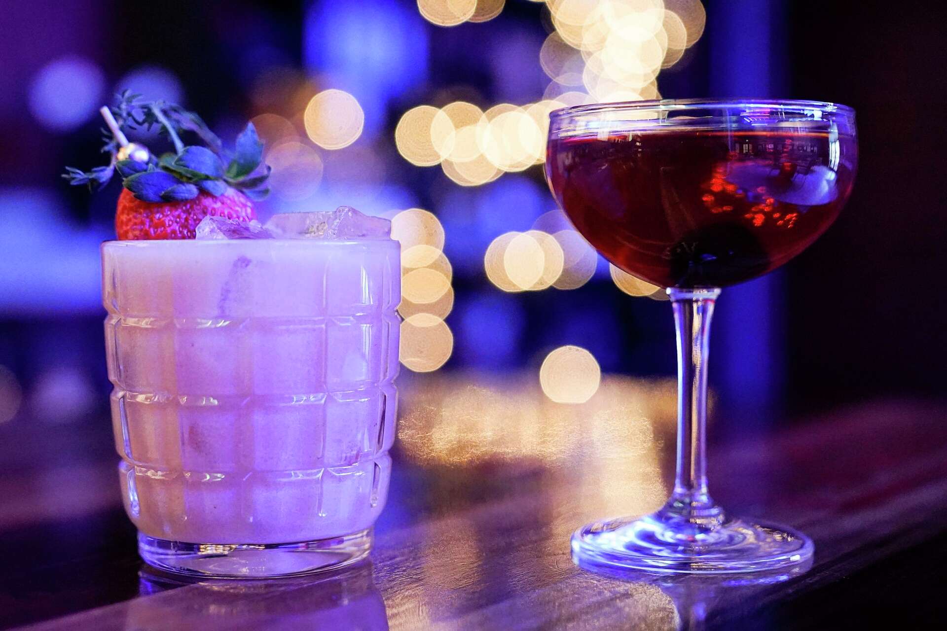 U.S. Drinking Rate at New Low as Alcohol Concerns Surge – Gallup News