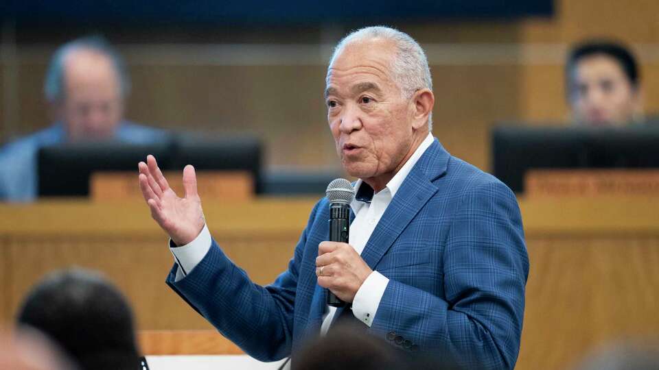 Houston ISD Superintendent Mike Miles speaks about the district's STAAR testing results during a Houston ISD Board of Managers meeting at the Hattie Mae White Educational Support Center in Houston, Thursday, Aug. 14, 2025.