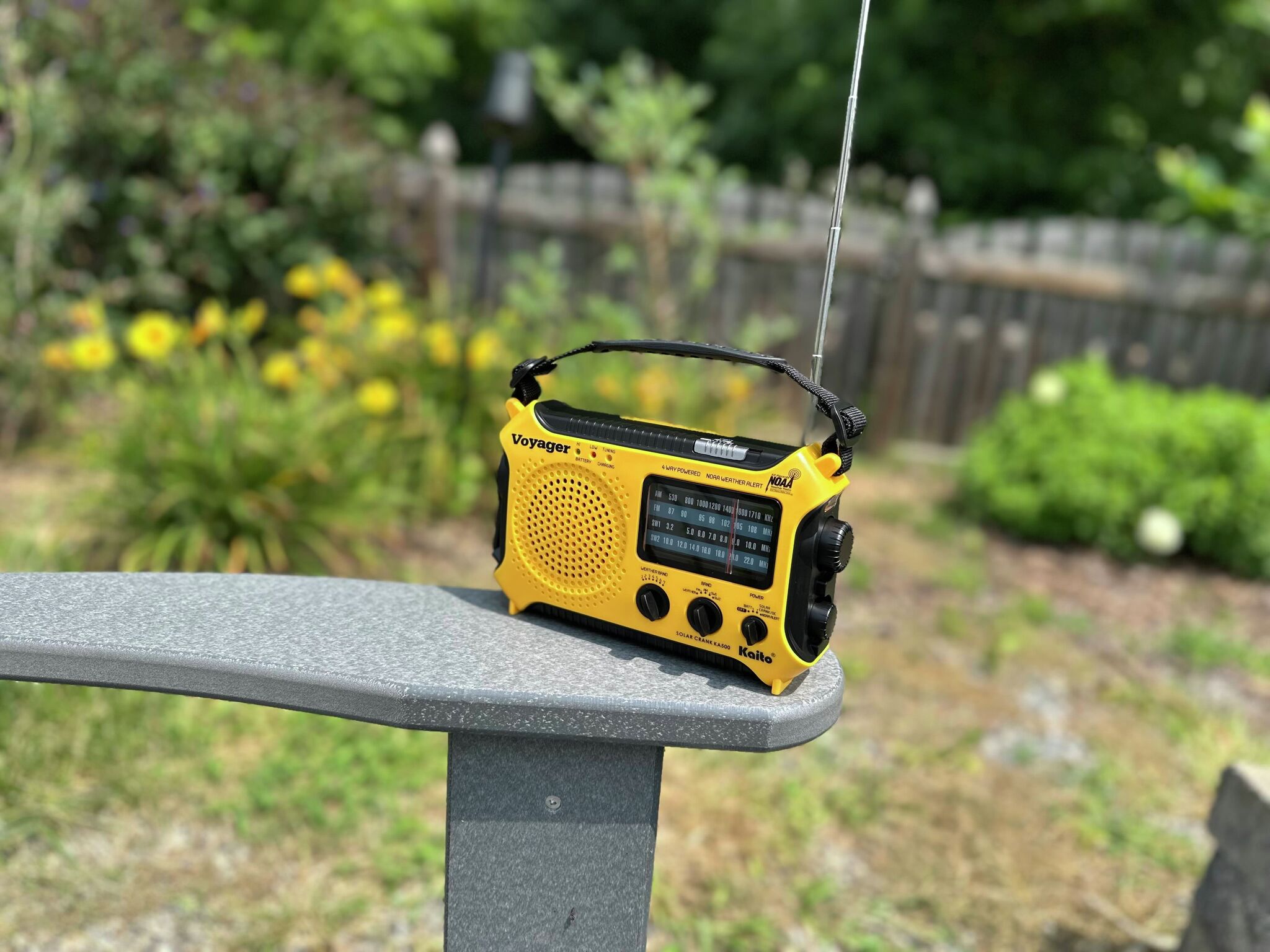 KOGYAS Emergency Weather Radio, 12000mAh Hand Crank Radio,Portable  AM/FM/NOAA Radio with 2 Solar Panels,Multi-Function Solar Radio with  Flashlight ..., image size:2048x1536