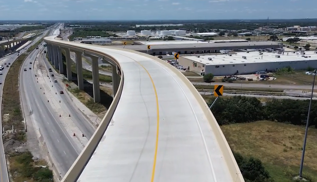 Tall Bridge Off Ramp Before TxDOT opens super-tall ramp, it'll close lanes this weekend
