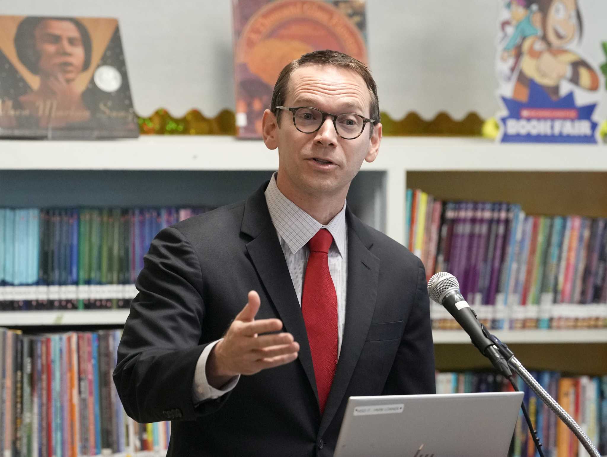https://s.hdnux.com/photos/01/54/23/02/28389542/3/rawImage.jpg