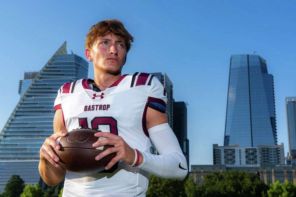 High school football: Bastrop QB Weston Nielsen's play speaks for him