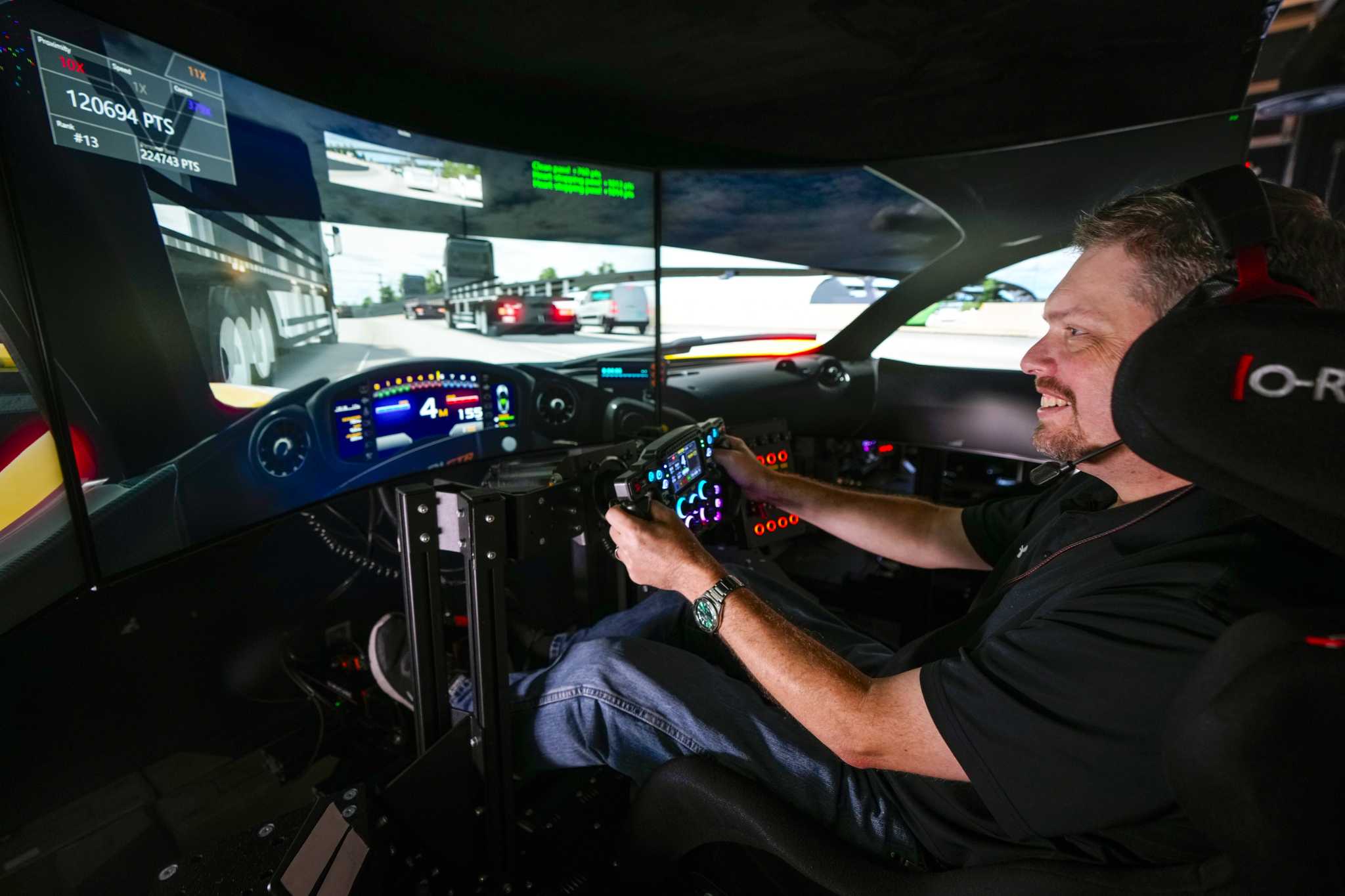 Houston Racing Scene Houston racing simulation lounge offers chance to race on 610 Loop