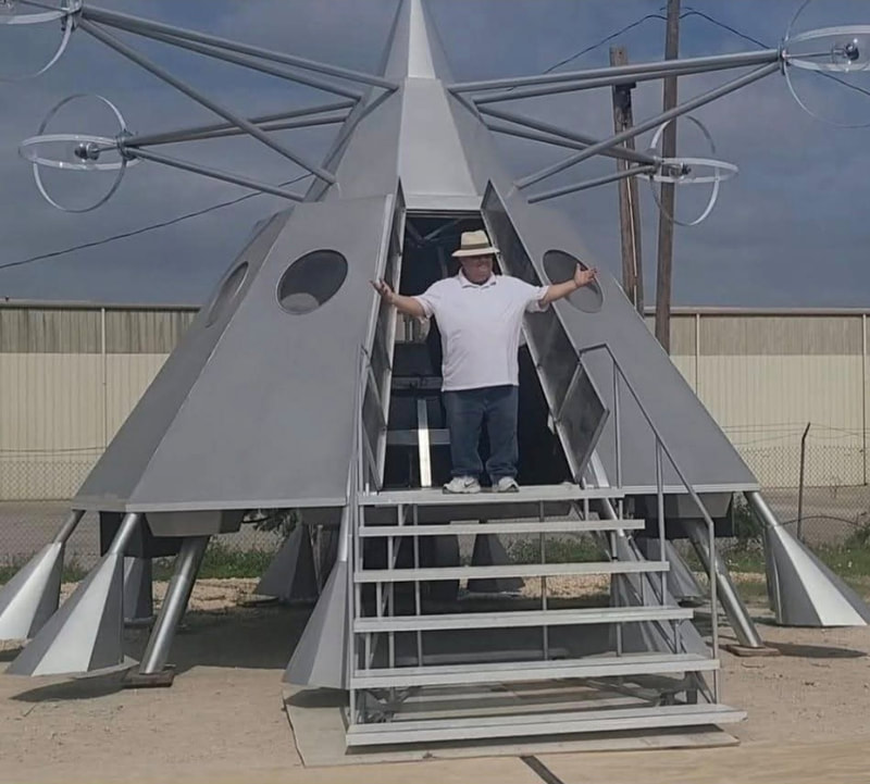 A Texas man builds a mothership connection to a funk music legend