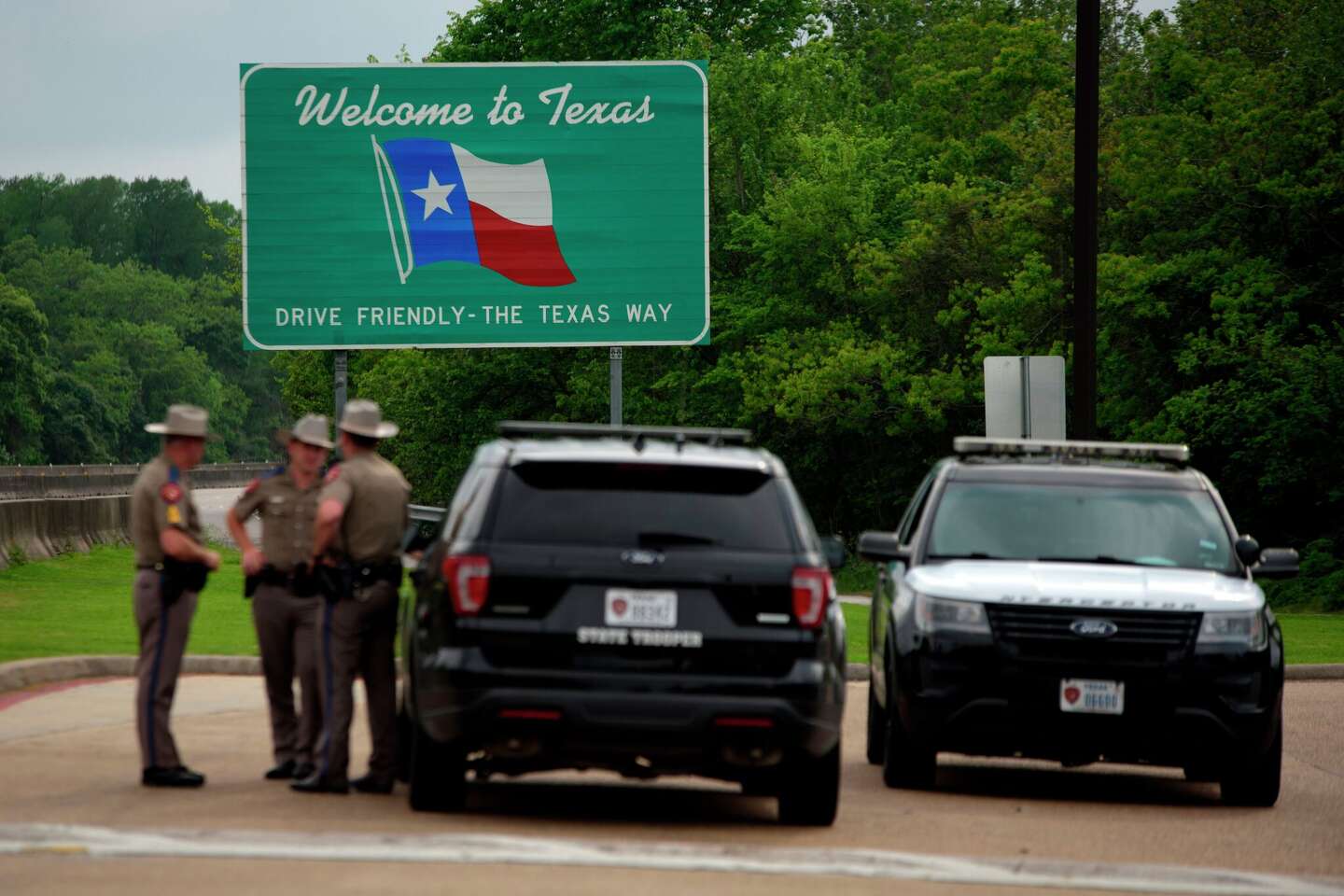Texas police department allows officers to don cowboy hats on duty