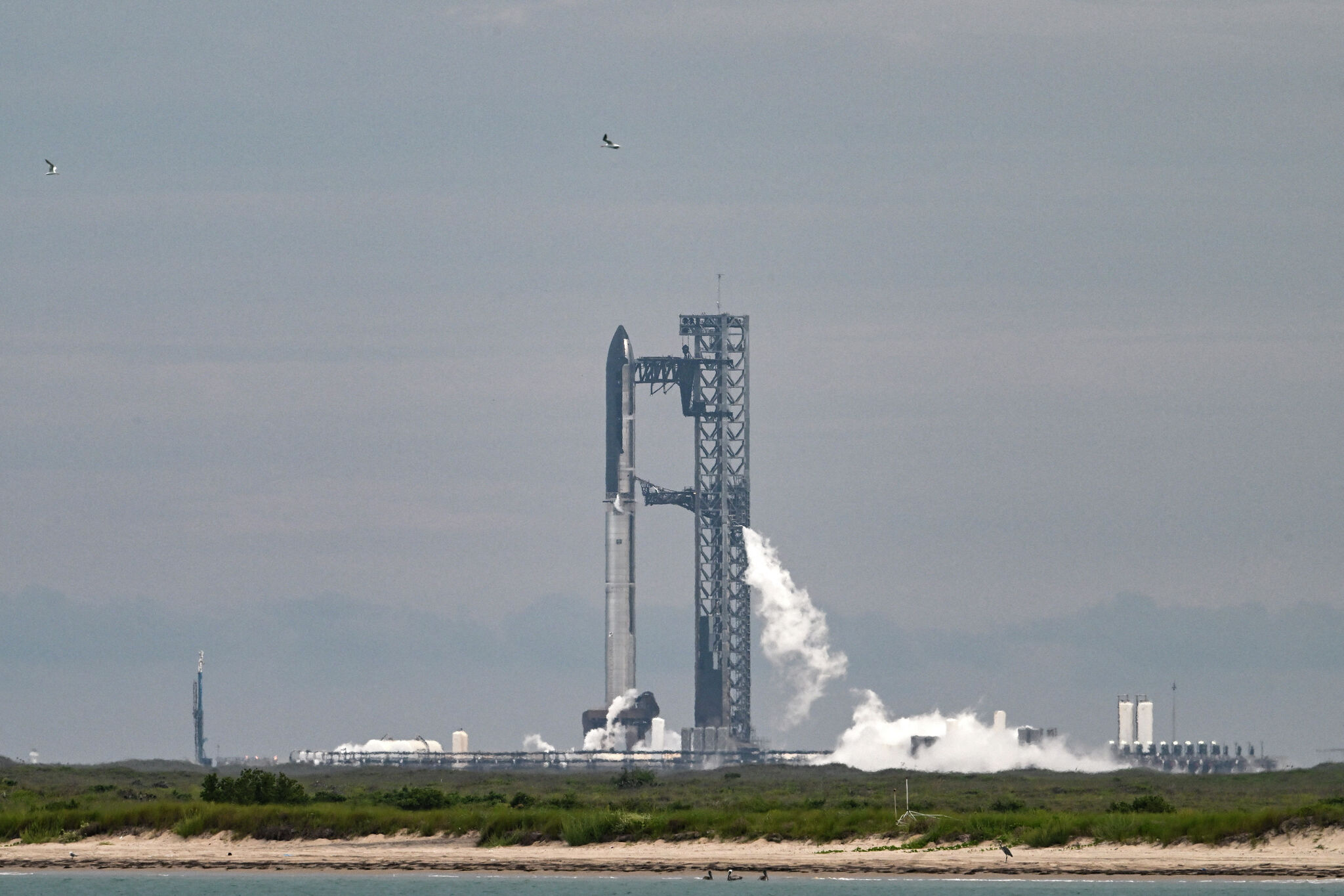 SpaceX Starship Flight 10 sets new launch after setback