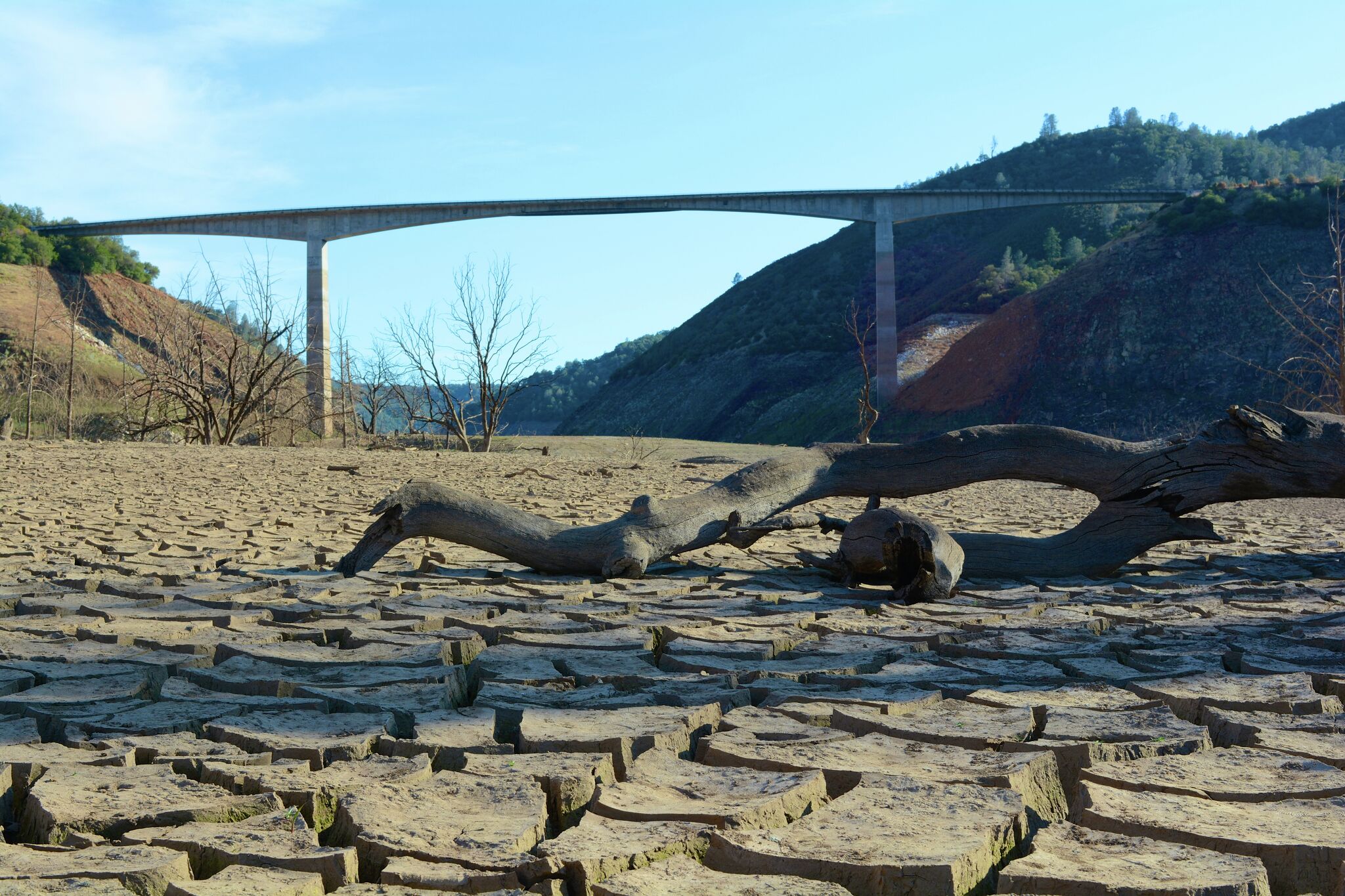 Massive lake with 100-mile shoreline still a secret of the Sierra