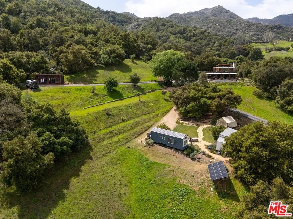 Why Modern Homesteads and Off-Grid Living Are on the Rise