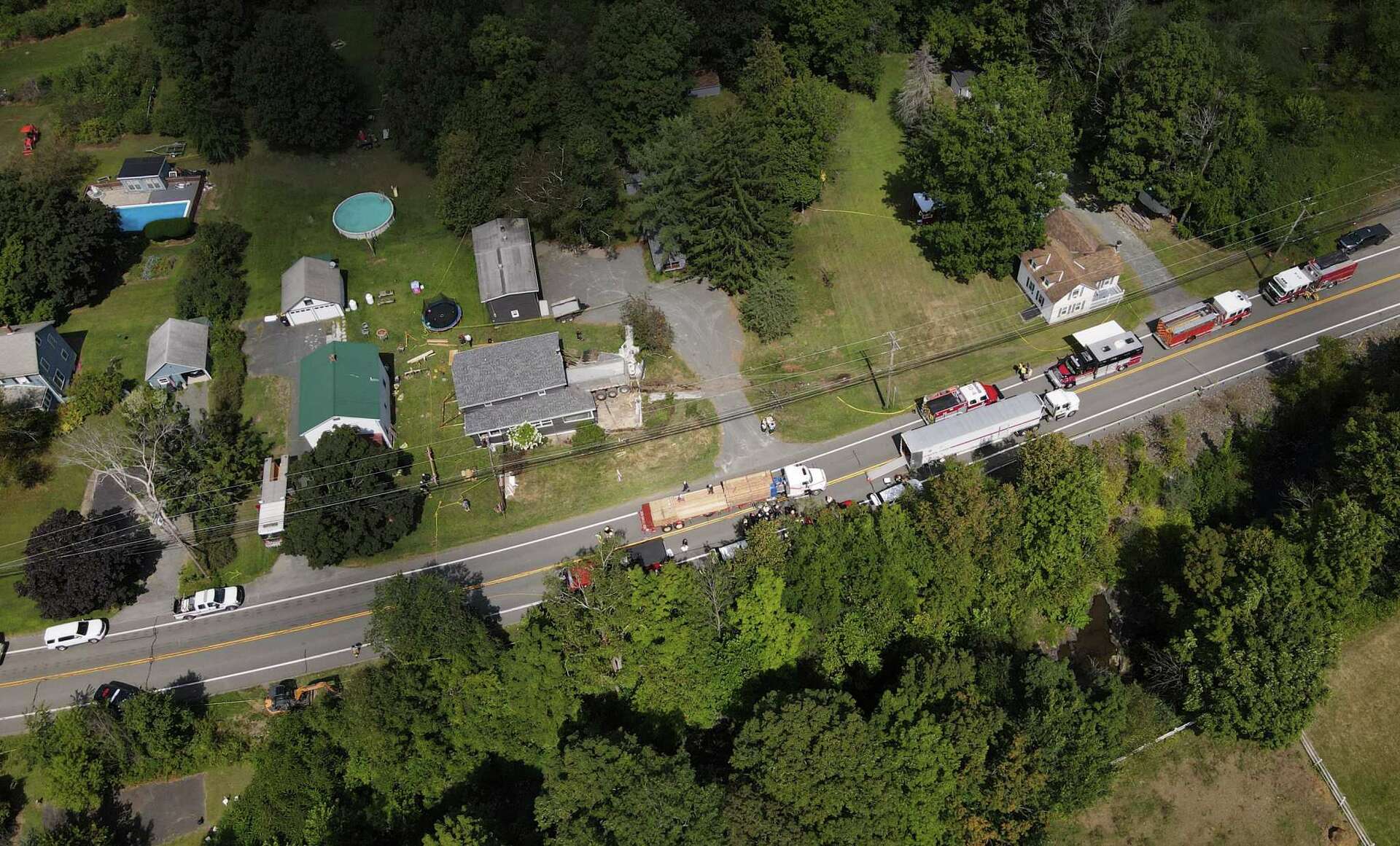 Dump truck driver found dead in wreckage of Brunswick home
