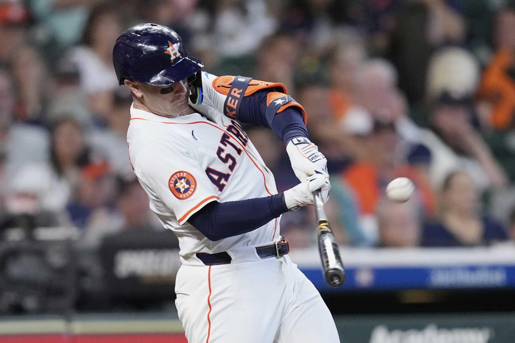Astros' Christian Walker continues second-half upswing vs. Rockies