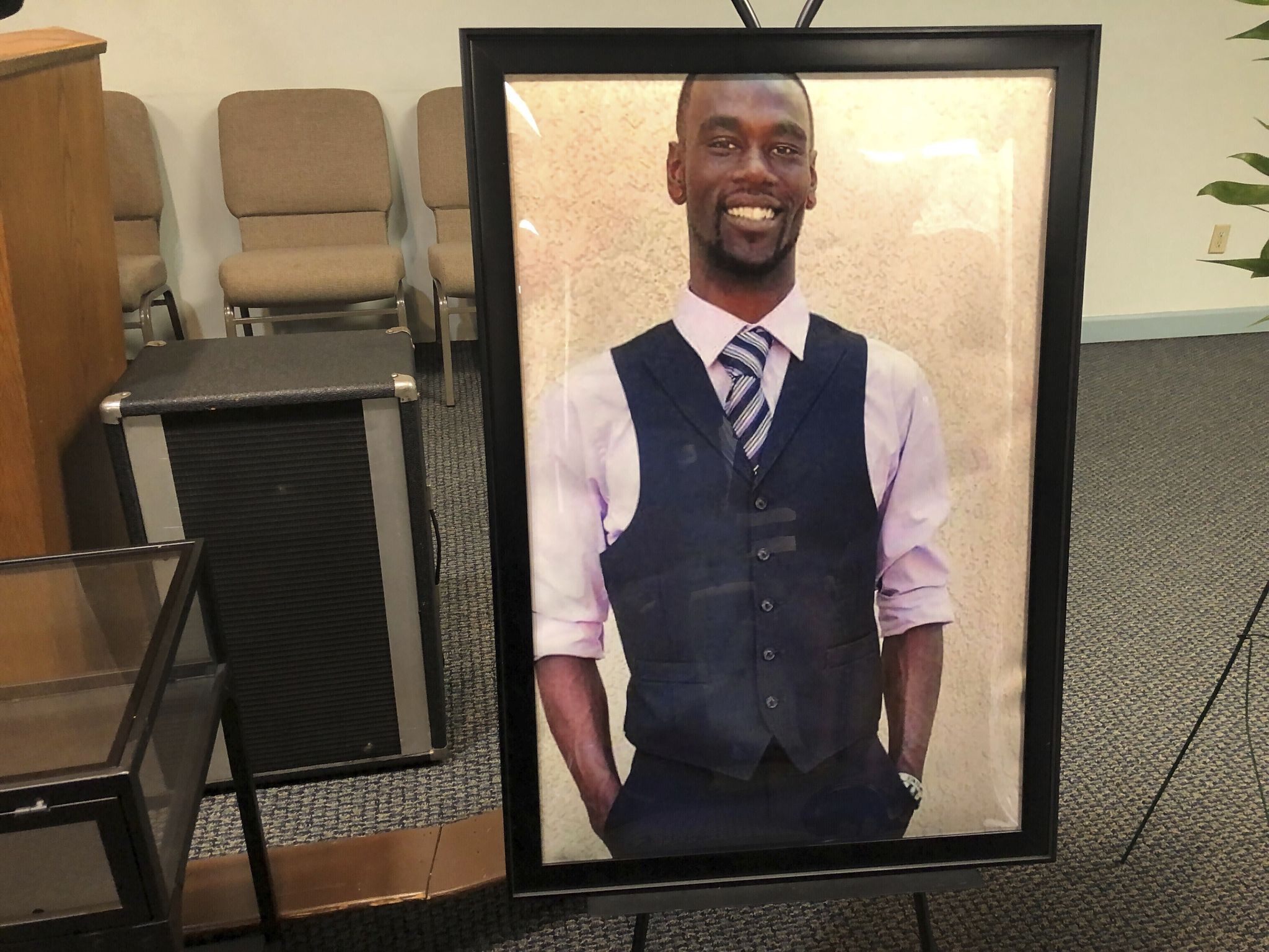 Why Is a Former Memphis Officer Being Released After a New Trial in the Tyre Nichols Case?
