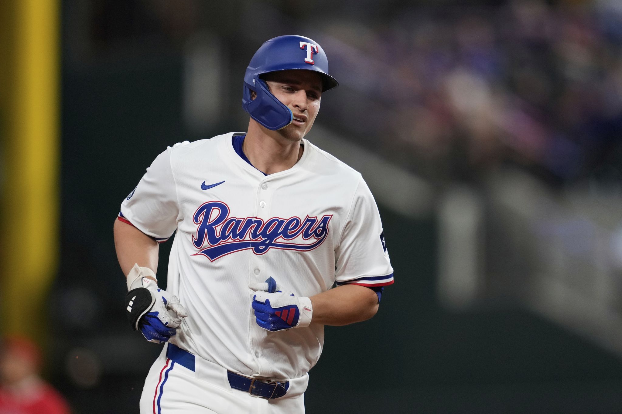 Rangers' Corey Seager has appendectomy after abdominal pain during last game