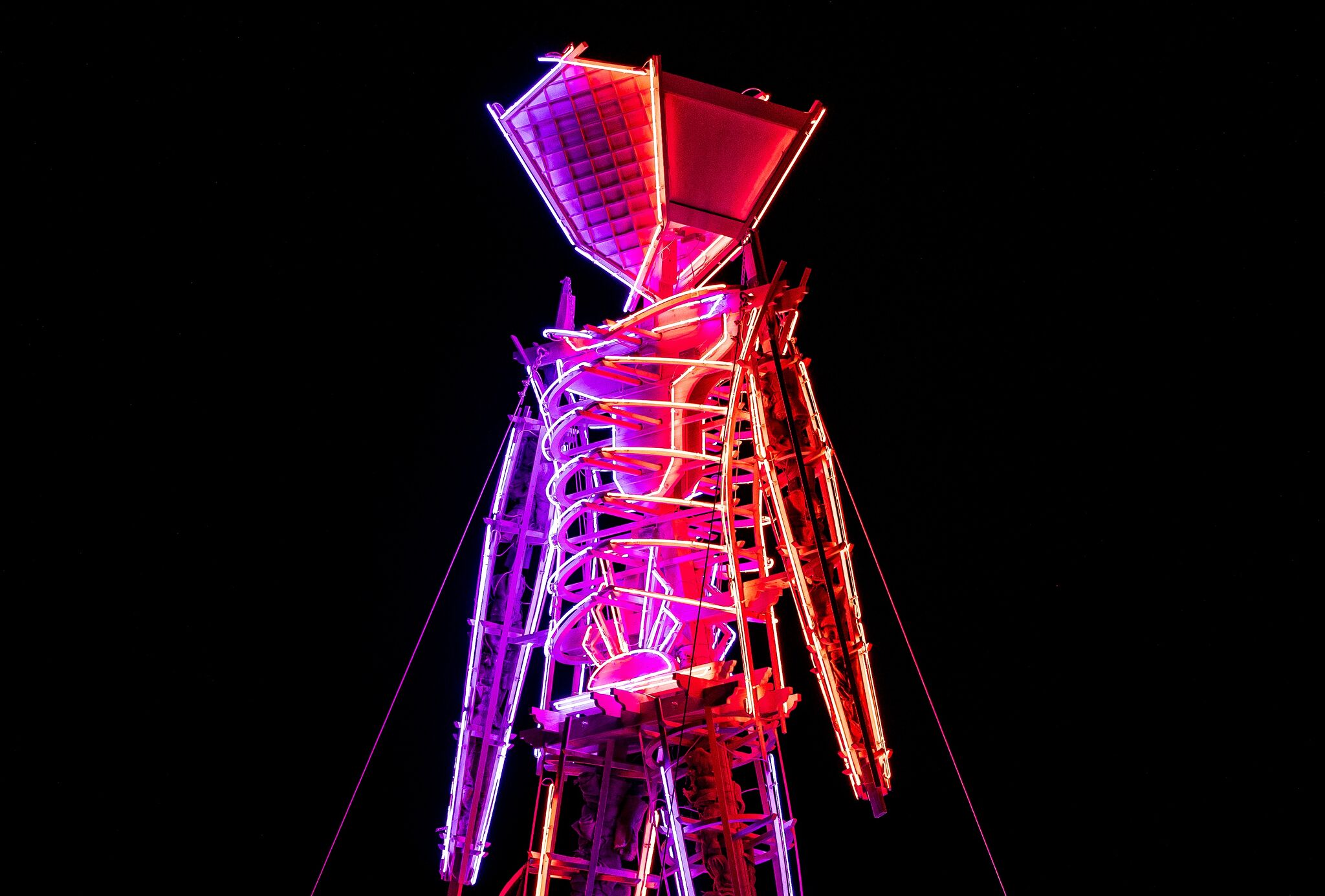 https://s.hdnux.com/photos/01/54/33/22/28423351/5/rawImage.jpg