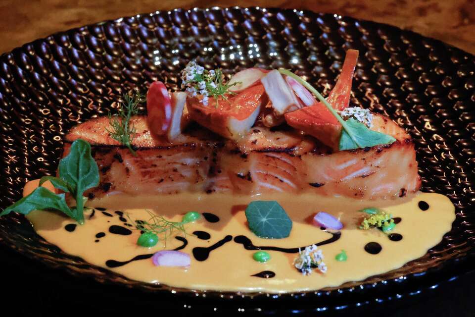 Ama opens at the Transamerica Pyramid site in SF.