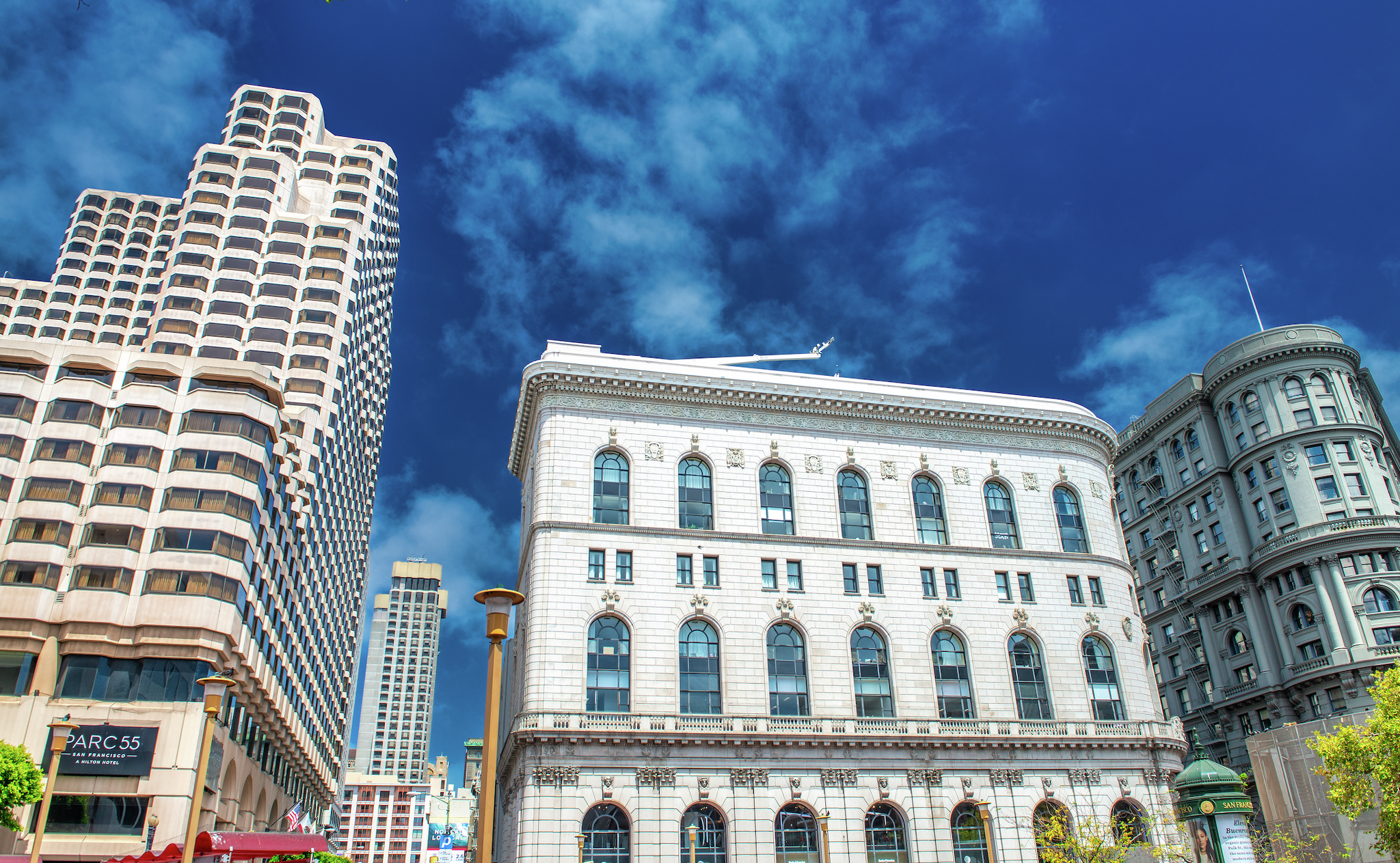 NYC investors set to buy San Francisco's largest hotel