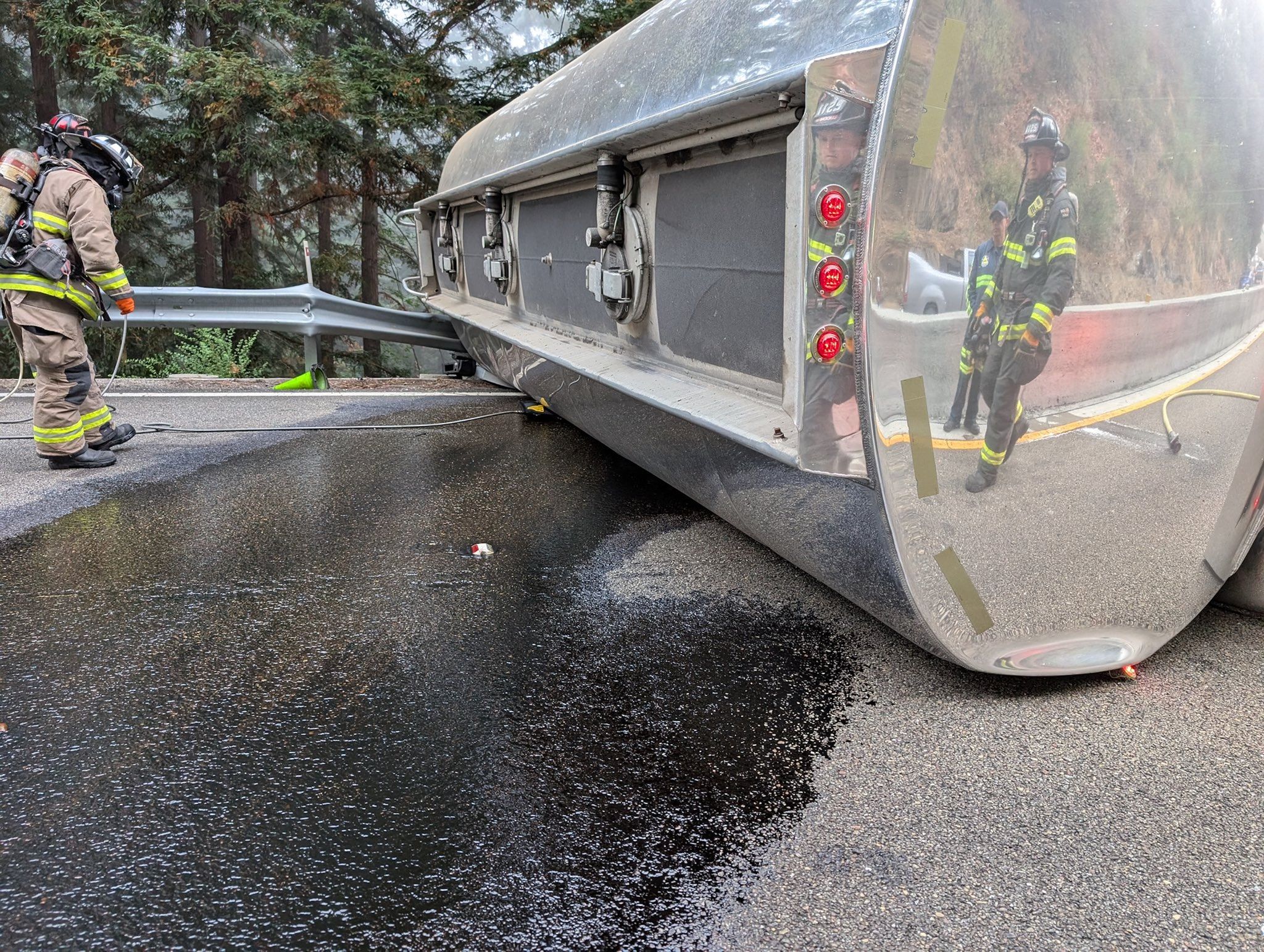 Overturned fuel tanker closes all lanes on southbound Hwy. 17
