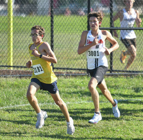 Edwardsville cross country at IHSA Class 3A state meet