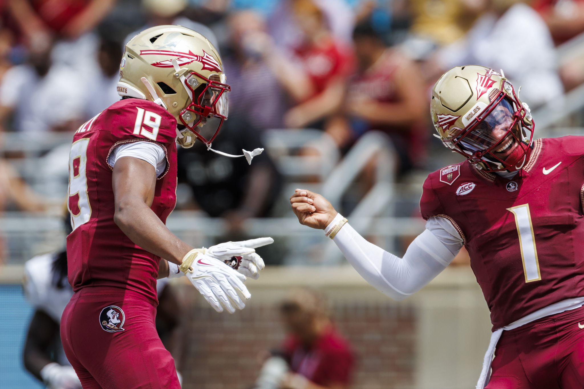No. 14 Florida State Dominates East Texas A&M 77-3, Honors Teammate Ethan Pritchard Hospitalized After Shooting