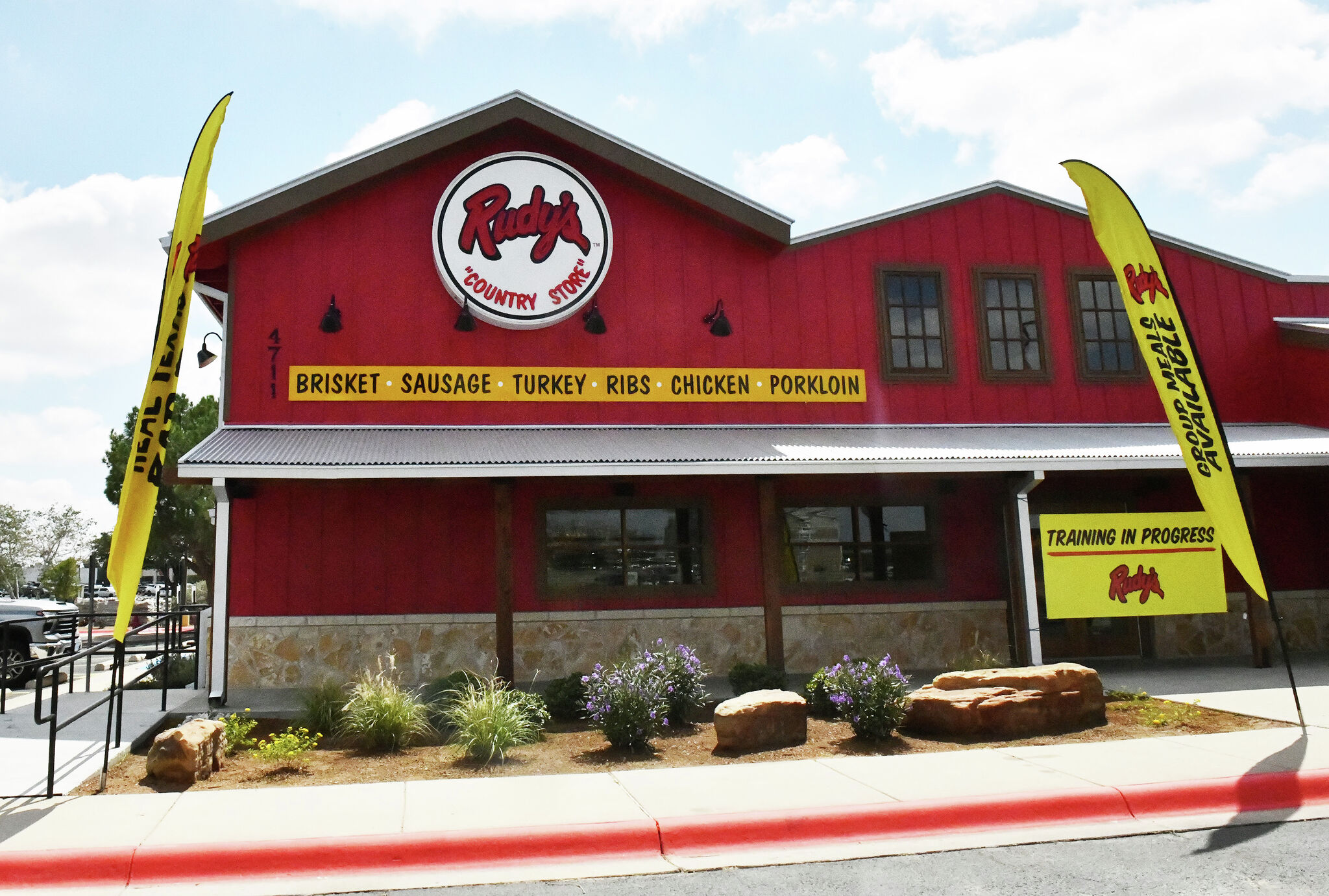 Rudy's Country Store and BBQ opens first Midland BBQ store