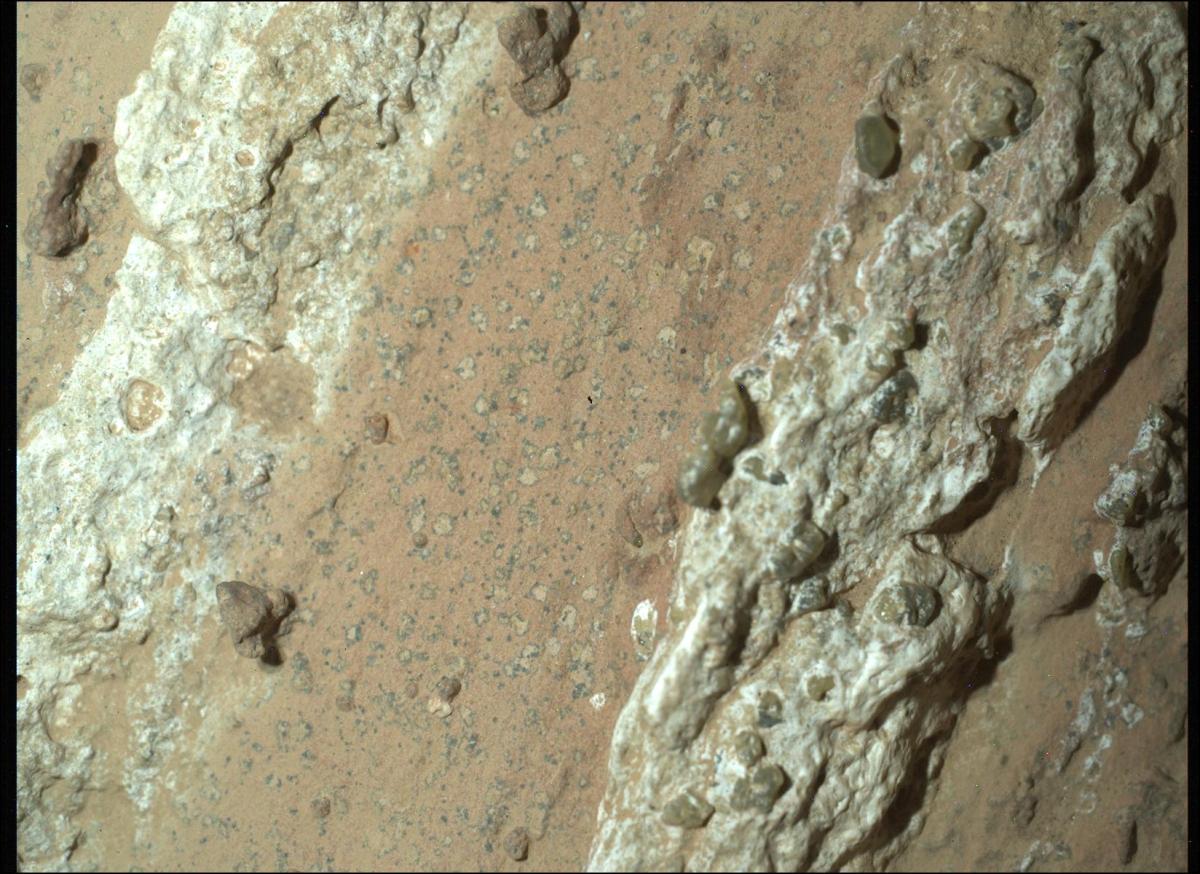 https://s.hdnux.com/photos/01/54/40/60/28445708/5/rawImage.jpg