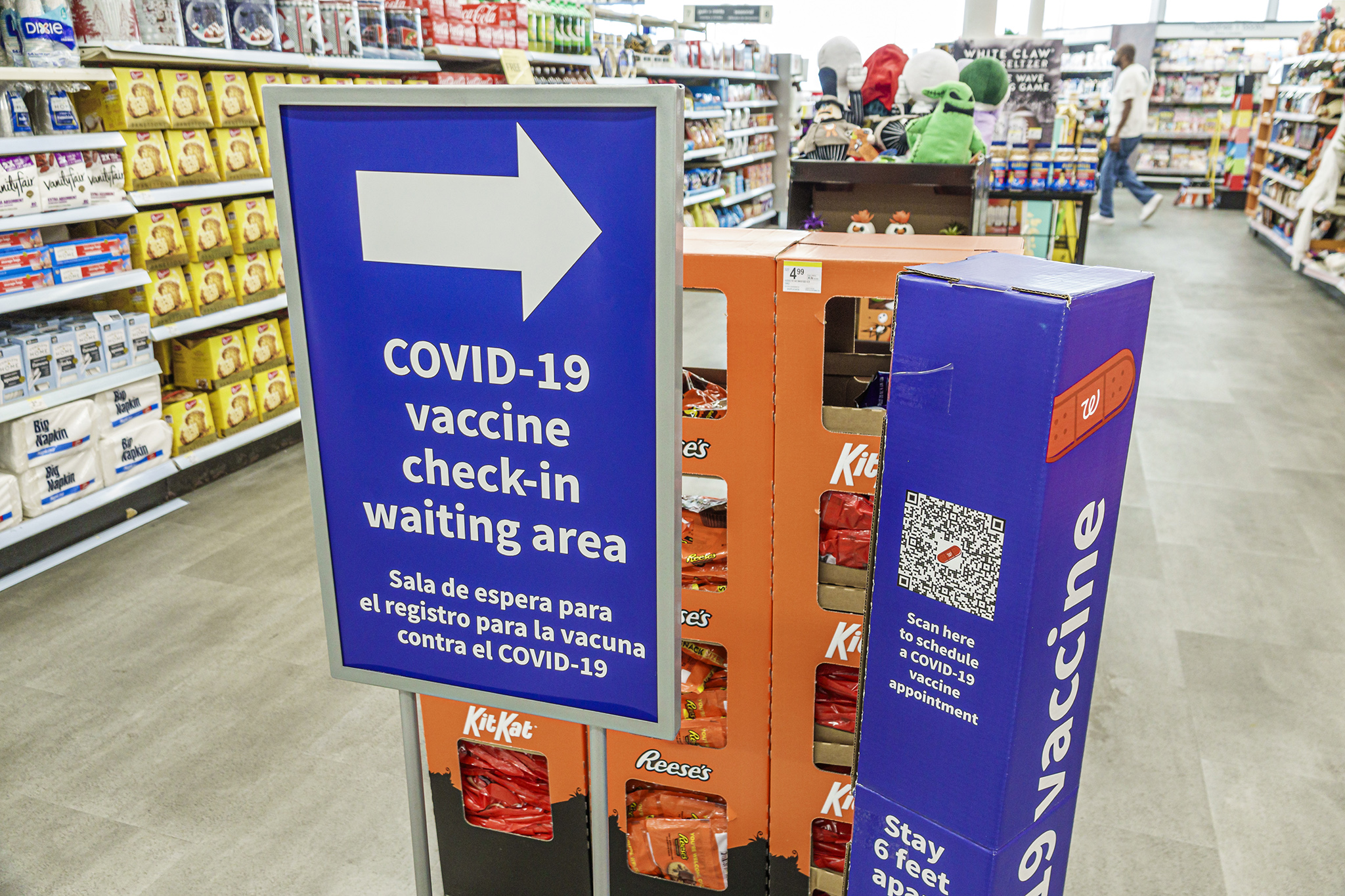 Walgreens says no 'proof' needed for vaccine as COVID rates surge in Calif. - SFGATE