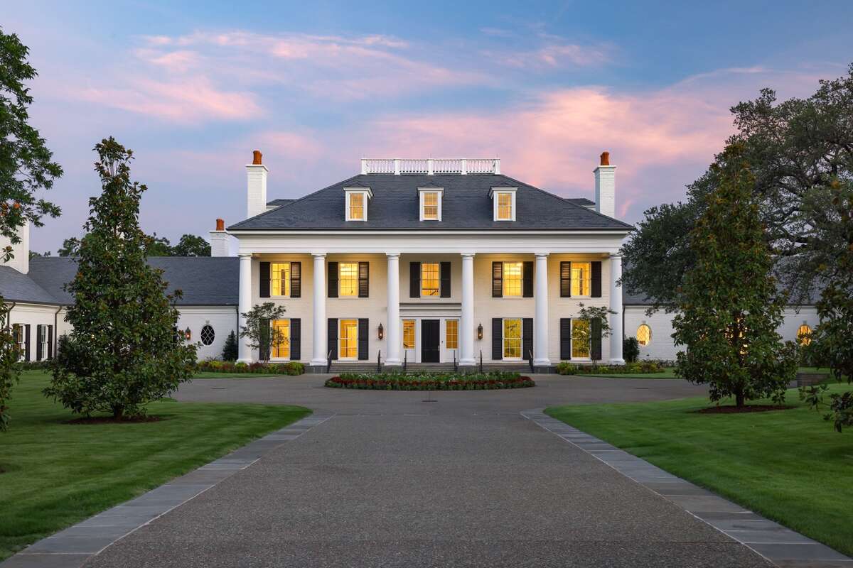 4606 Park Lane in Dallas, Texas.