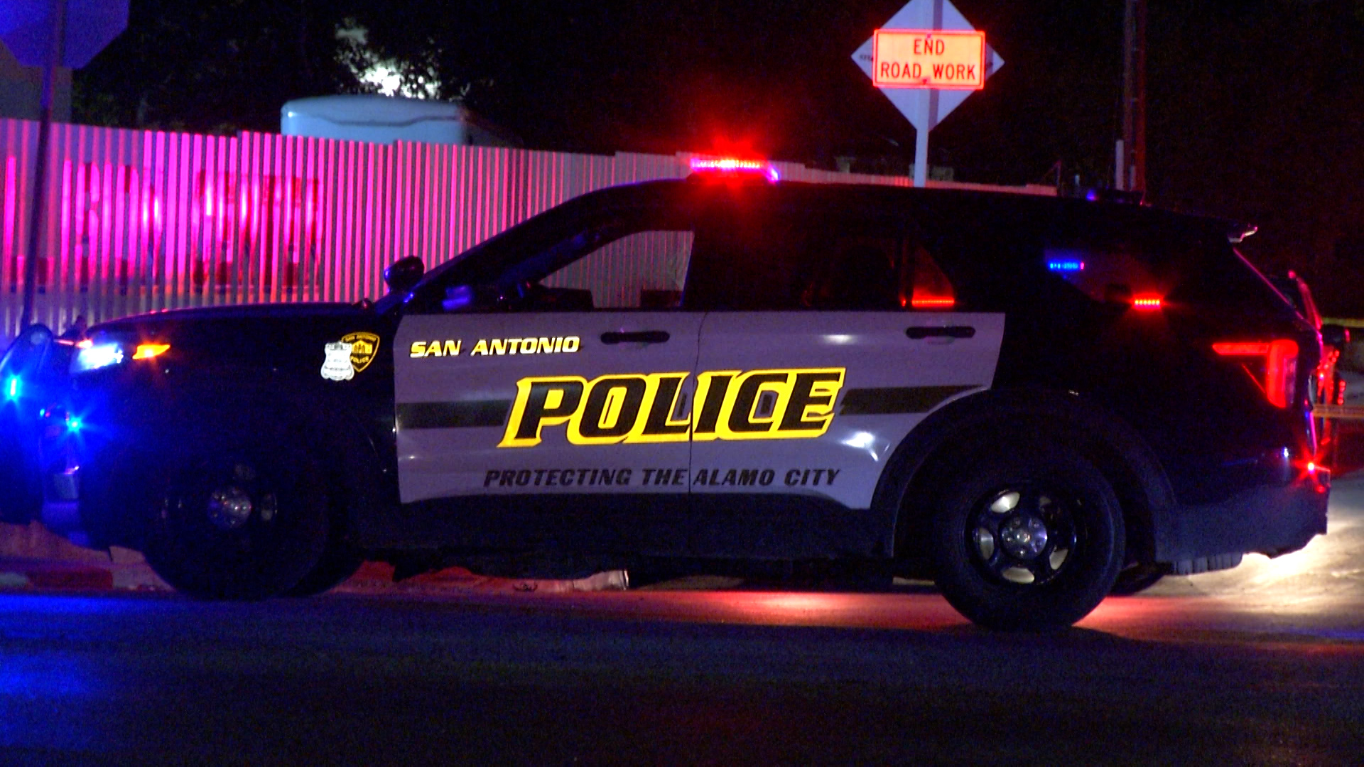 Man shot, killed in double shooting outside San Antonio sports bar