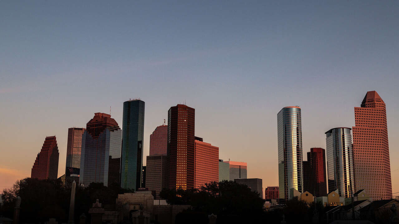 While Houston did see temps dip into the mid-60s last week, truly chilly morning are still weeks, or even months, away.