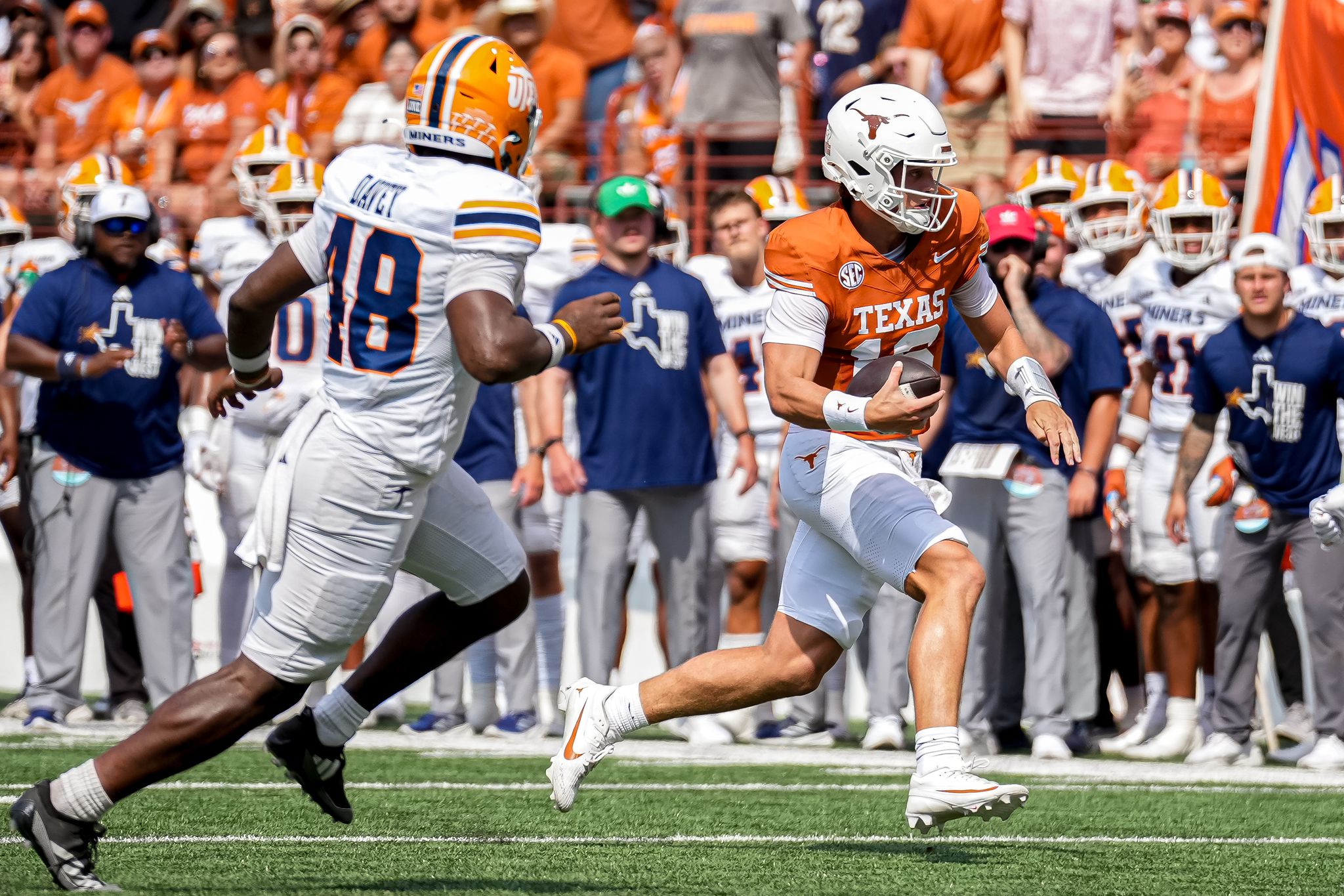 Texas football: As quarterback Arch Manning struggles, No. 7 Longhorns beat UTEP