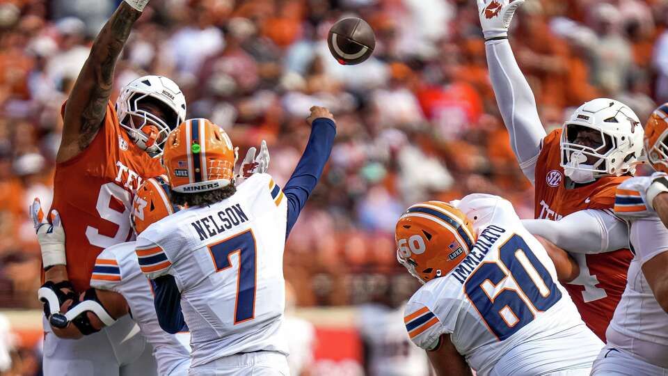 UTEP quarterback Malachi Nelson (7) throws a pass during the game against the Texas Longhorns at Darrell K Royal–Texas Memorial Stadium on Saturday, Sept. 13, 2025.