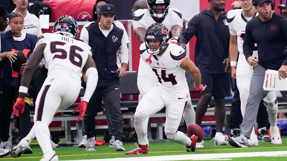 Houston Texans wide receiver Jaylin Noel (14) reacts after a 34-yard kickoff return during the first half of an NFL football game in Houston, Monday, Sept. 15, 2025.