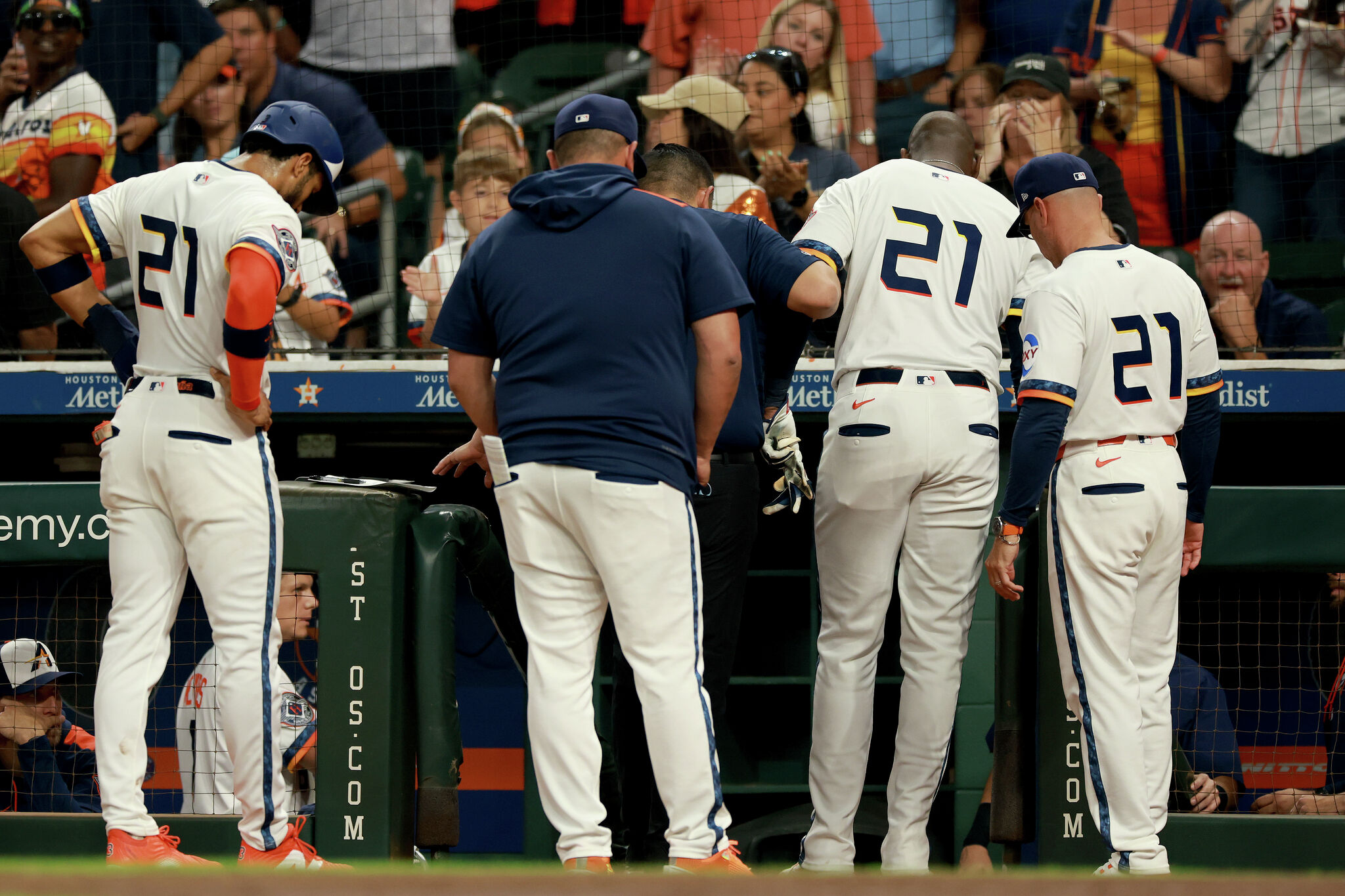 How can Houston Astros overcome Yordan Alvarez's latest injury?
