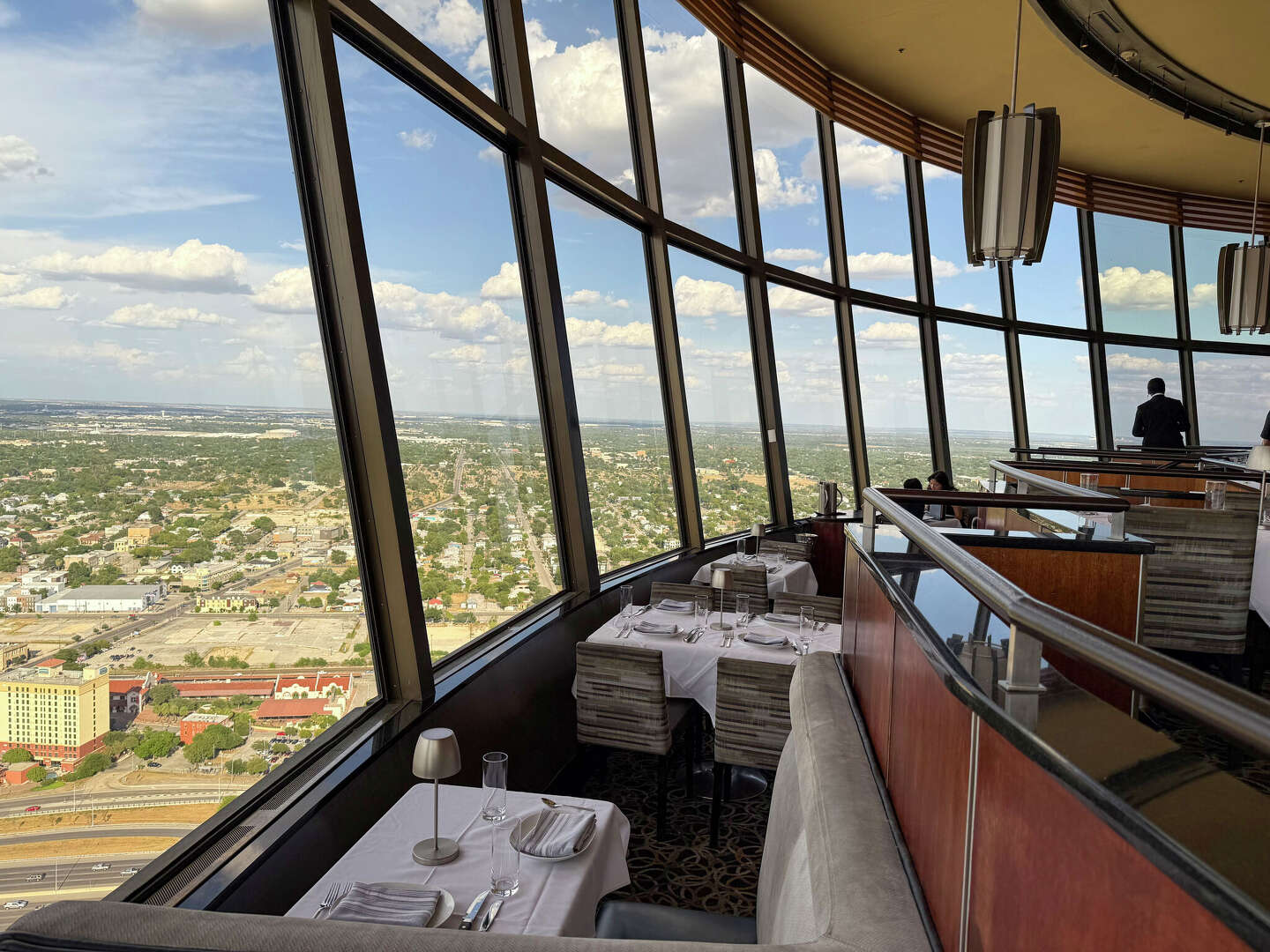 Review Even at 750 feet, Hemisfair tower restaurant a letdown