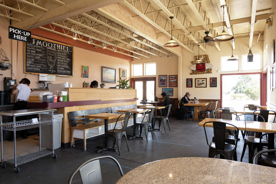 Project cutting off Calif. tourist town businesses may take years
