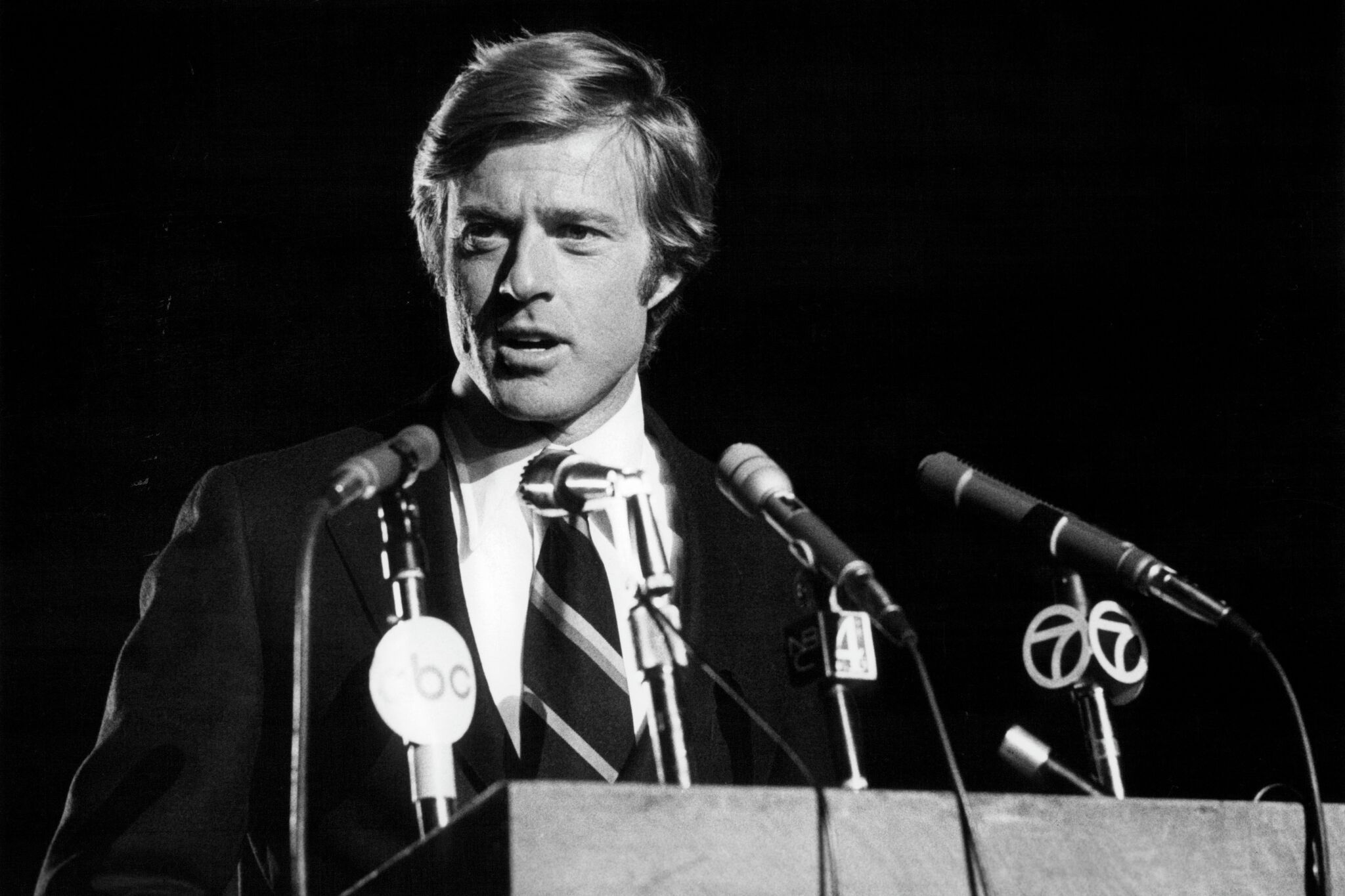 https://s.hdnux.com/photos/01/54/45/60/28466192/3/rawImage.jpg