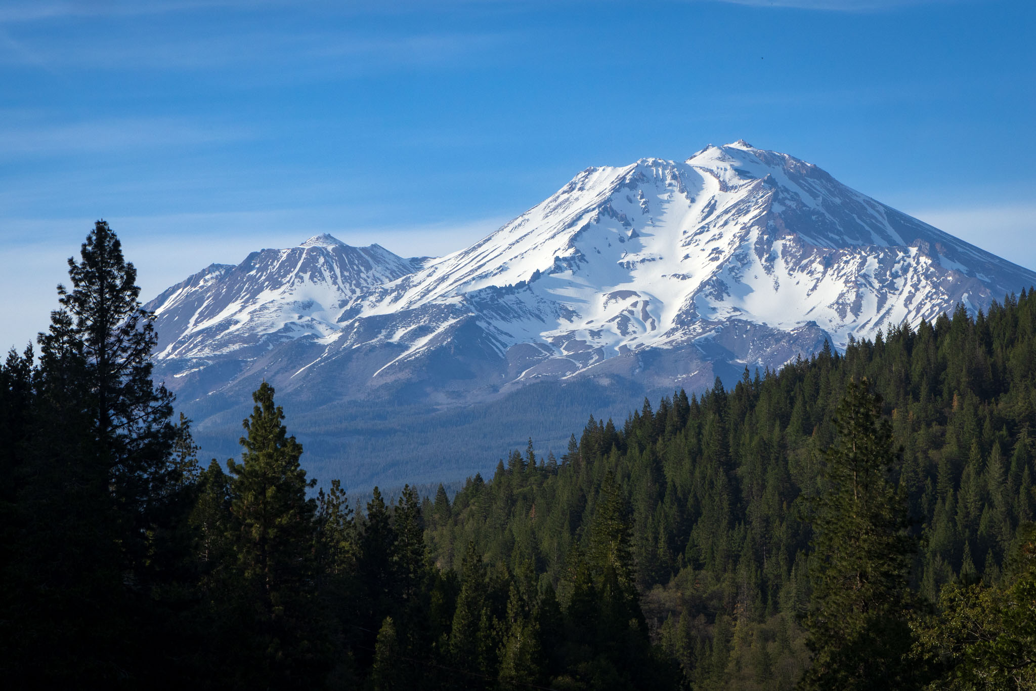 Man slides 2,000 feet to his death on Mount Shasta