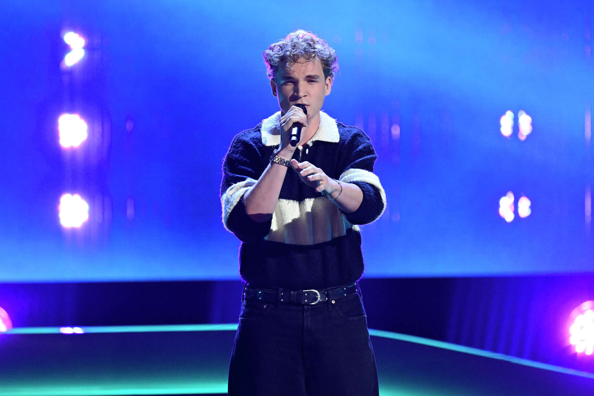 Aiden Ross of Texas A&M earns four-chair turn on 'The Voice'