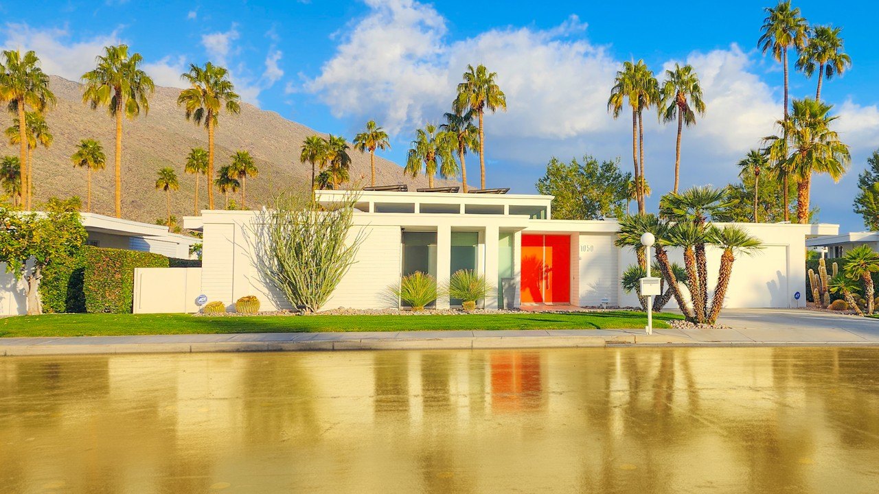 California Desert Cities See Surge of Affluent New Residents