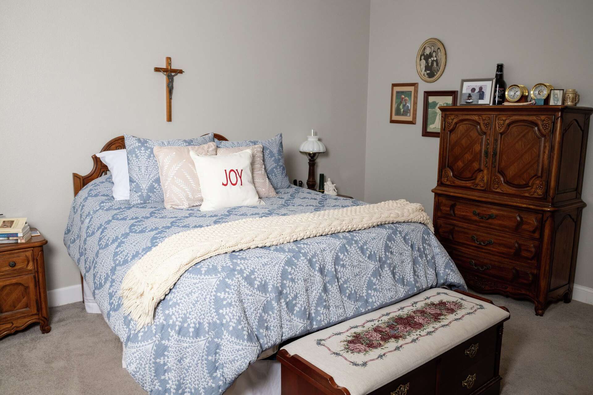 Aging in place in San Antonio: Couple chooses senior high-rise