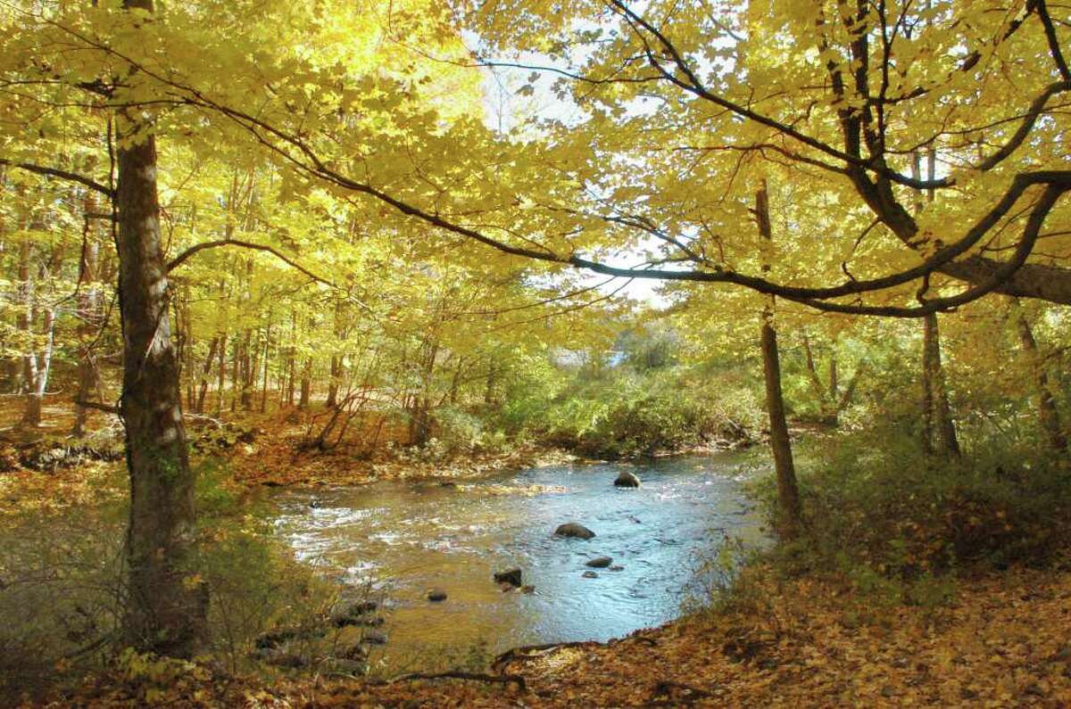 Man About Town / A lap around Lake Mohegan