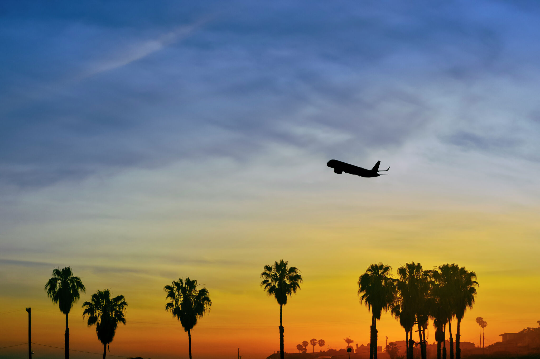 2 California airports are flyer favorites in latest industry survey