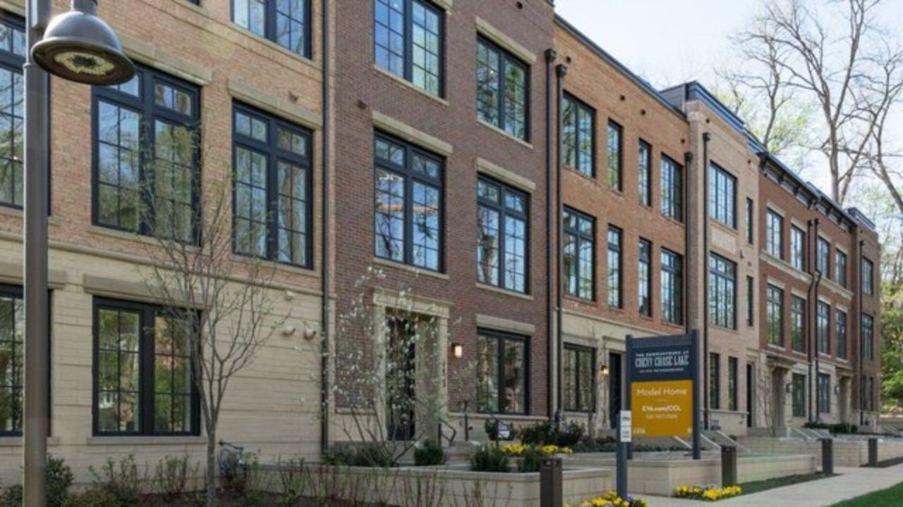 Condo vs. Townhouse: 5 Key Takeaways for Maximizing Equity