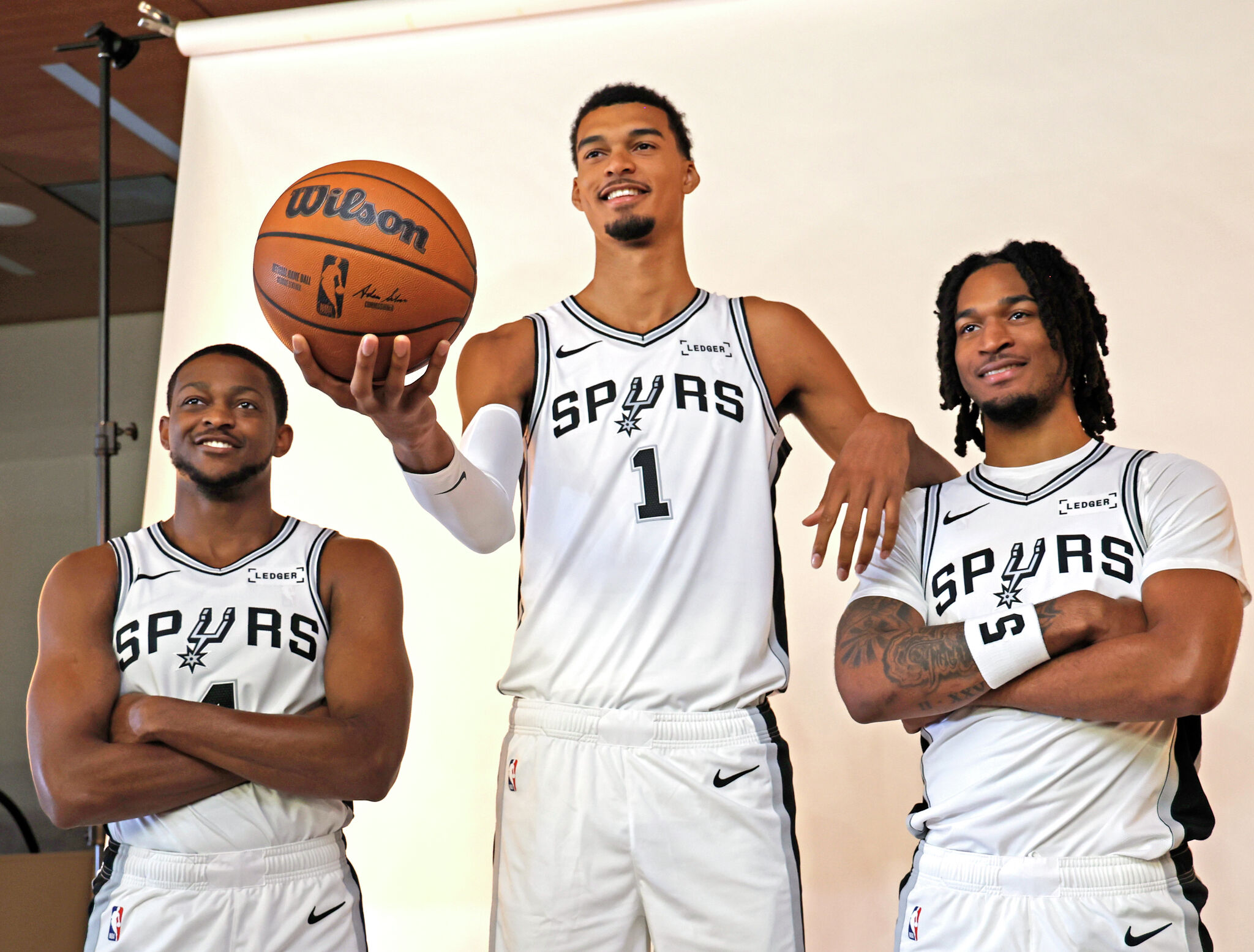 Who are the 2025-26 Spurs? Get this season's roster breakdown here.