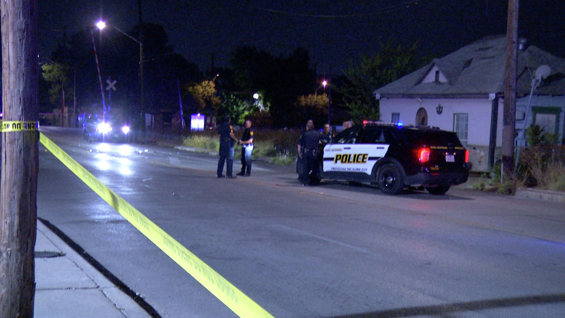 Man dead after West Side shooting, San Antonio police say