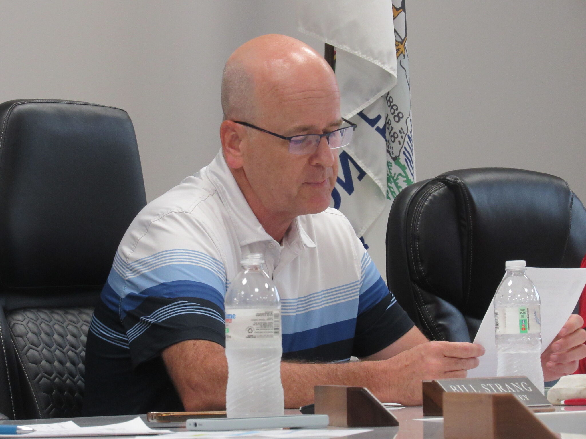 Jerseyville City Council delays vote on municipal workers contract