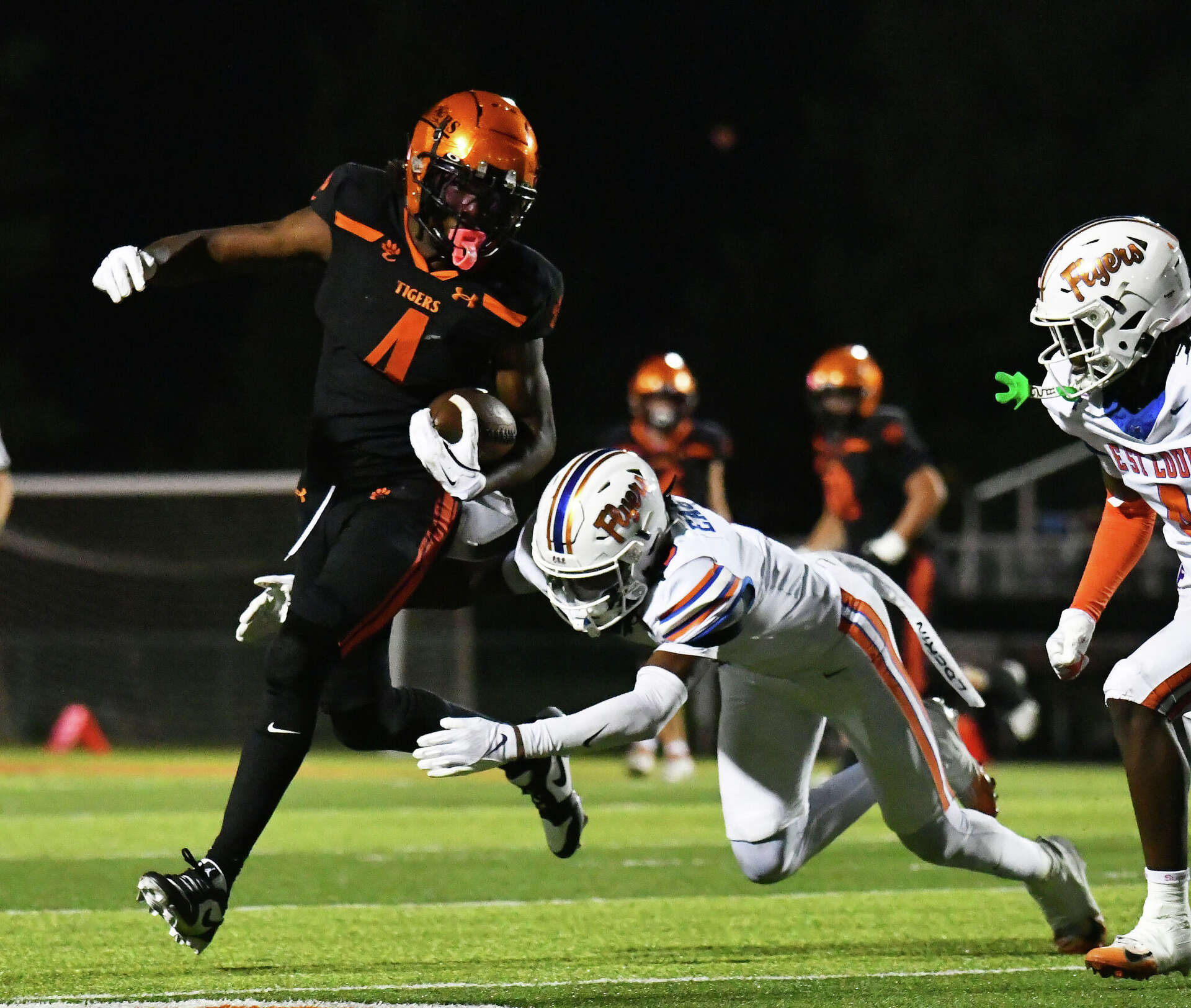 Edwardsville hosts East St. Louis in IHSA football in Week 6