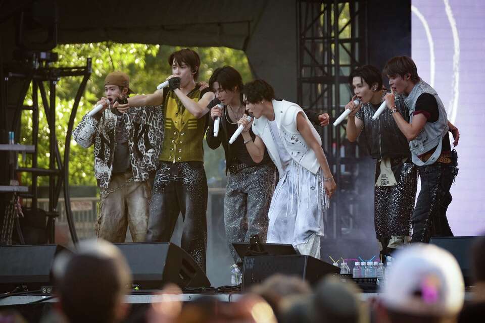 ACL Festival crowd meets K-pop fever as Riize makes its debut