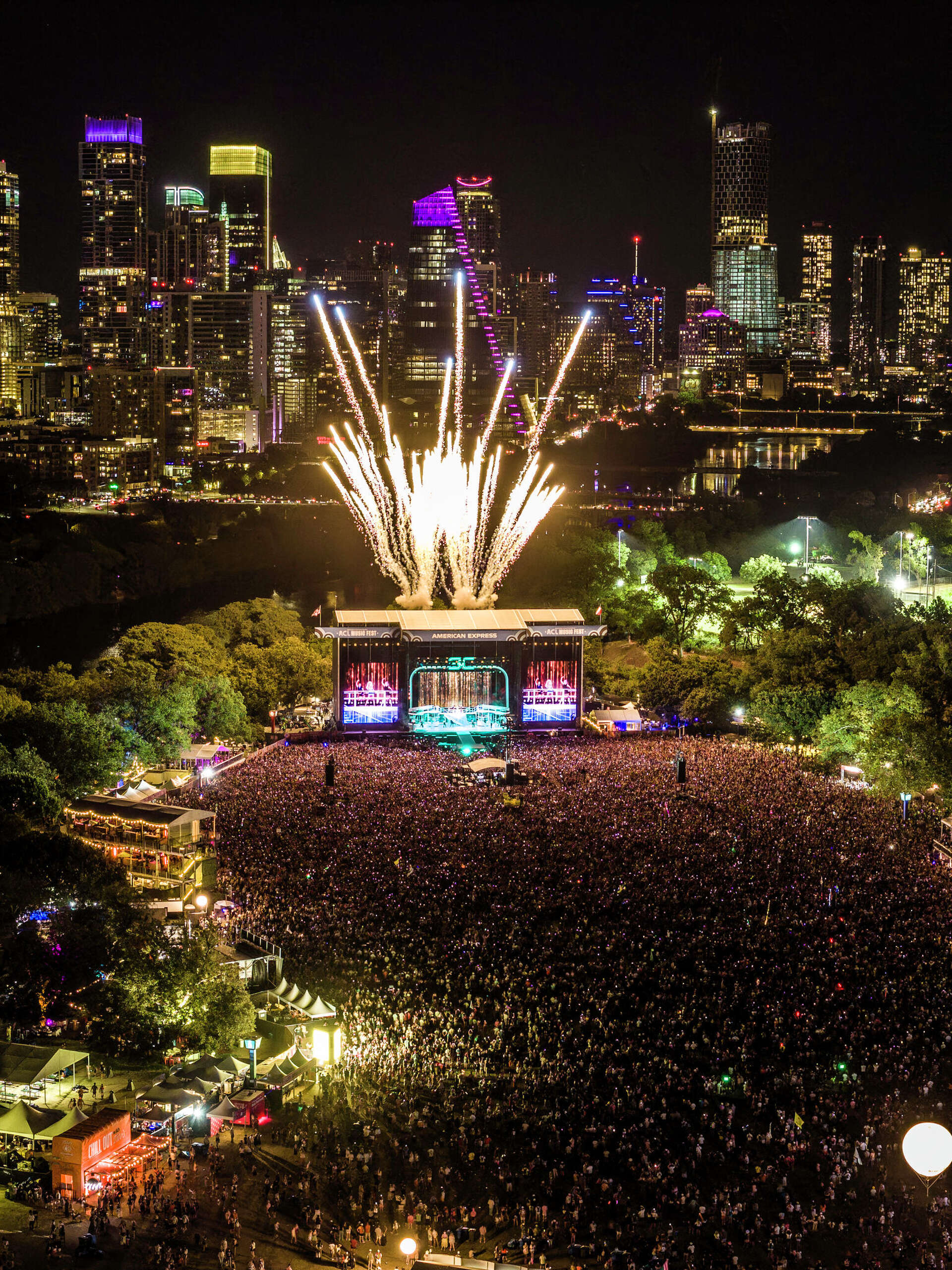 athletia オードパルファン LOST IN THE CROWD How big was Sabrina Carpenter's ACL Fest crowd? Photos of Zilker Park